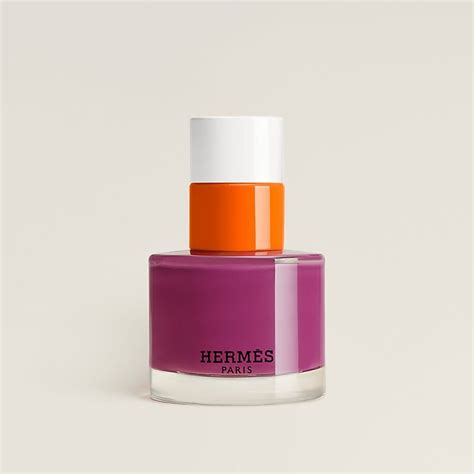 Smalto Hermes, lime per unghie e cura delle mani .